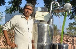 हरियाणा के धरमवीर सिंह का रिक्शे चलाने से लेकर करोड़पति बनने तक का सफर… हरियाणा के धरमवीर सिंह की रिक्शे चलाने से लेकर करोड़पति बनने तक का सफर...